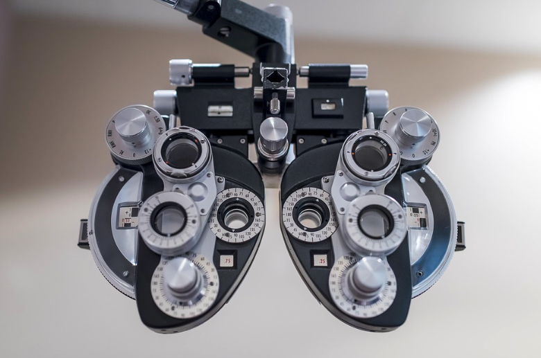 Illustration of myopia
